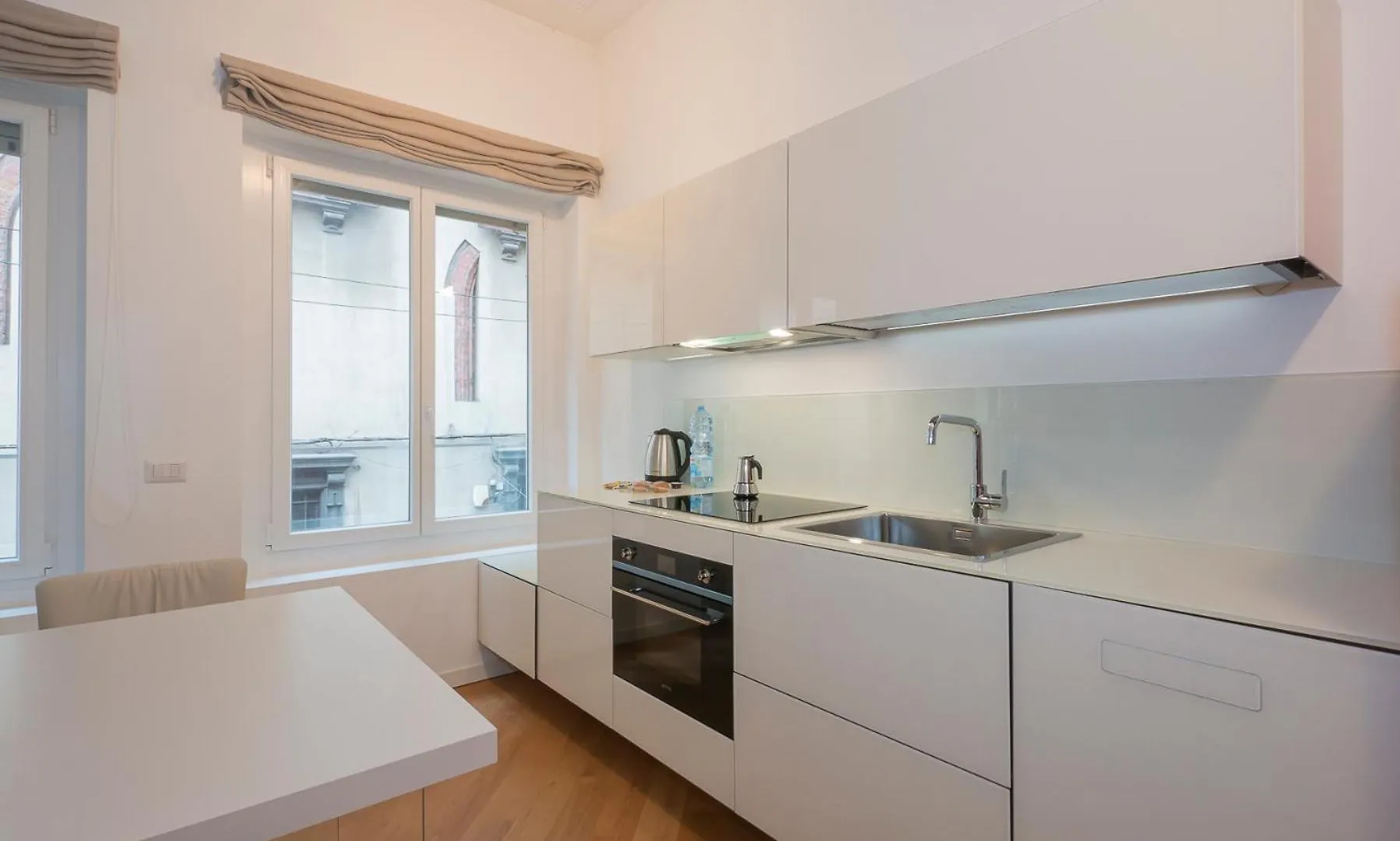 Duomo Elegant Flat Apartment Milan