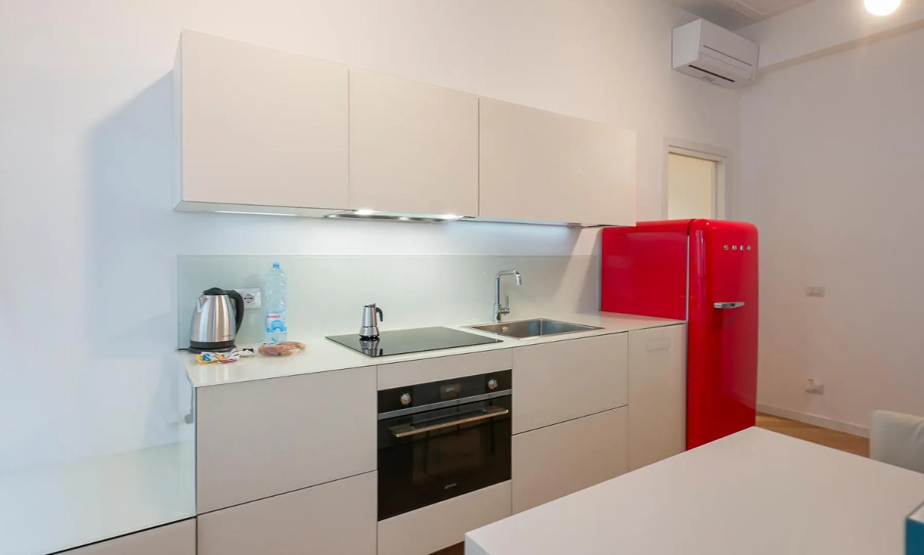 Duomo Elegant Flat Apartment Milan 0*,  Italy