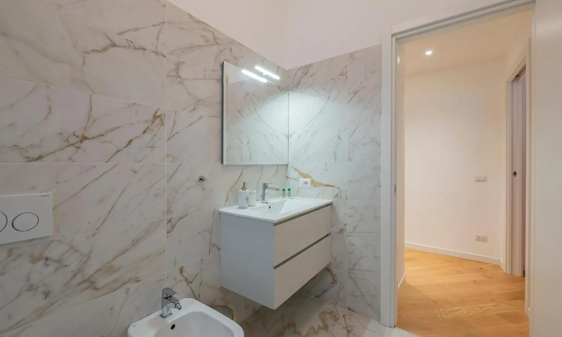 Duomo Elegant Flat Apartment Milan